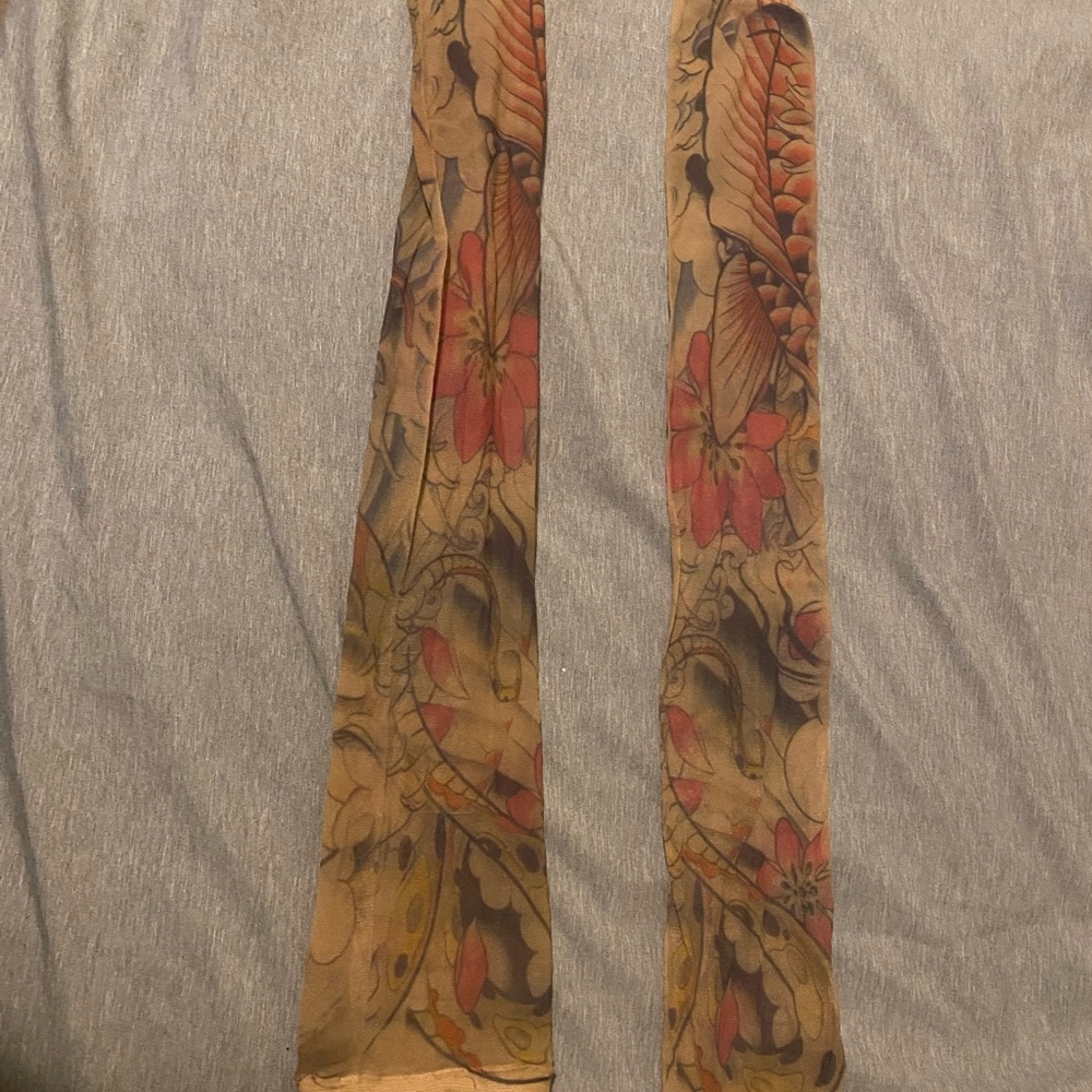 Tattoo arm sleeves to cover arms from sun when driving or just to look cool